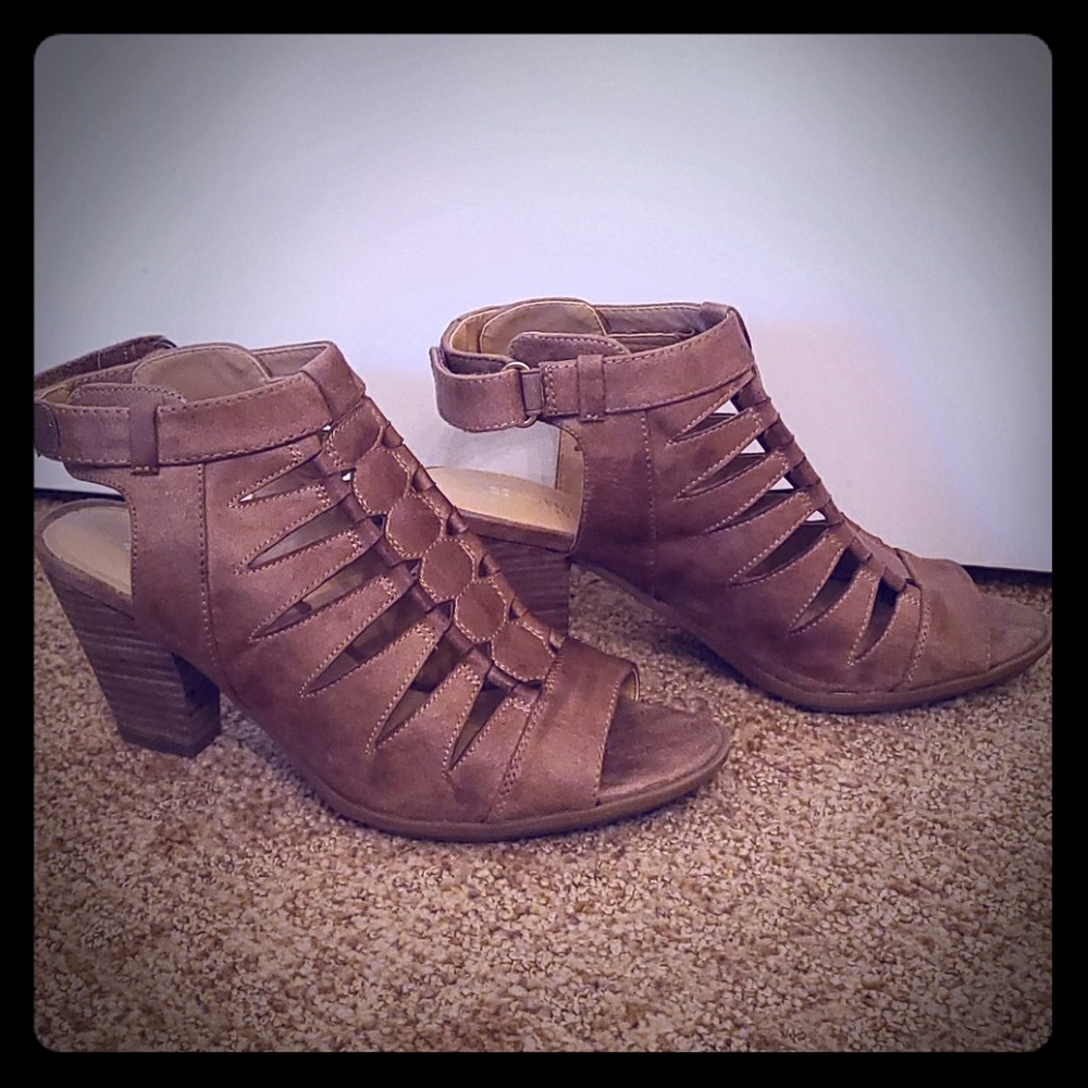 Naturalizer Talan bootie heels - size 6.5